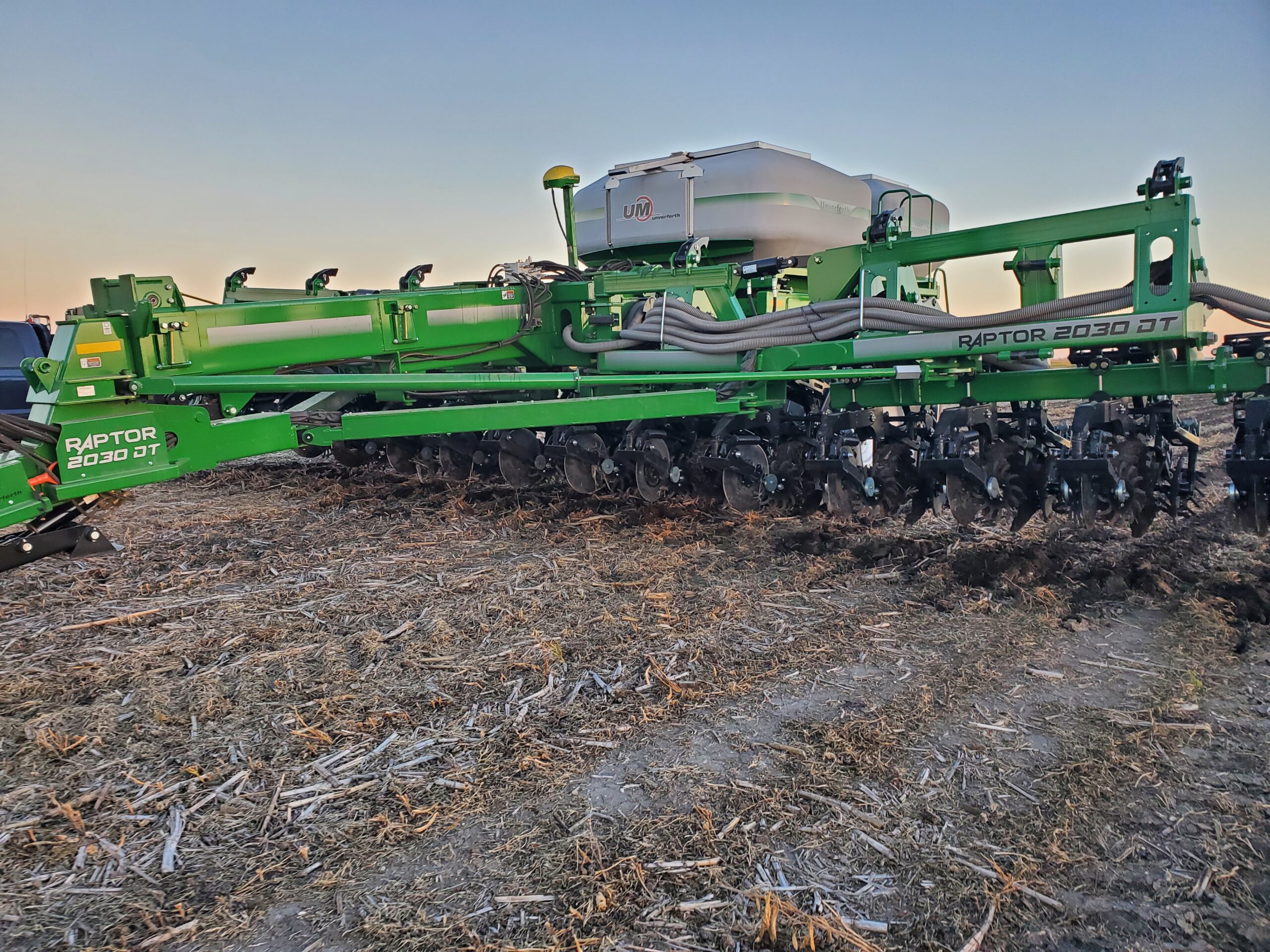 UNVERFERTH RAPTOR STRIP TILLER - North Star Ag