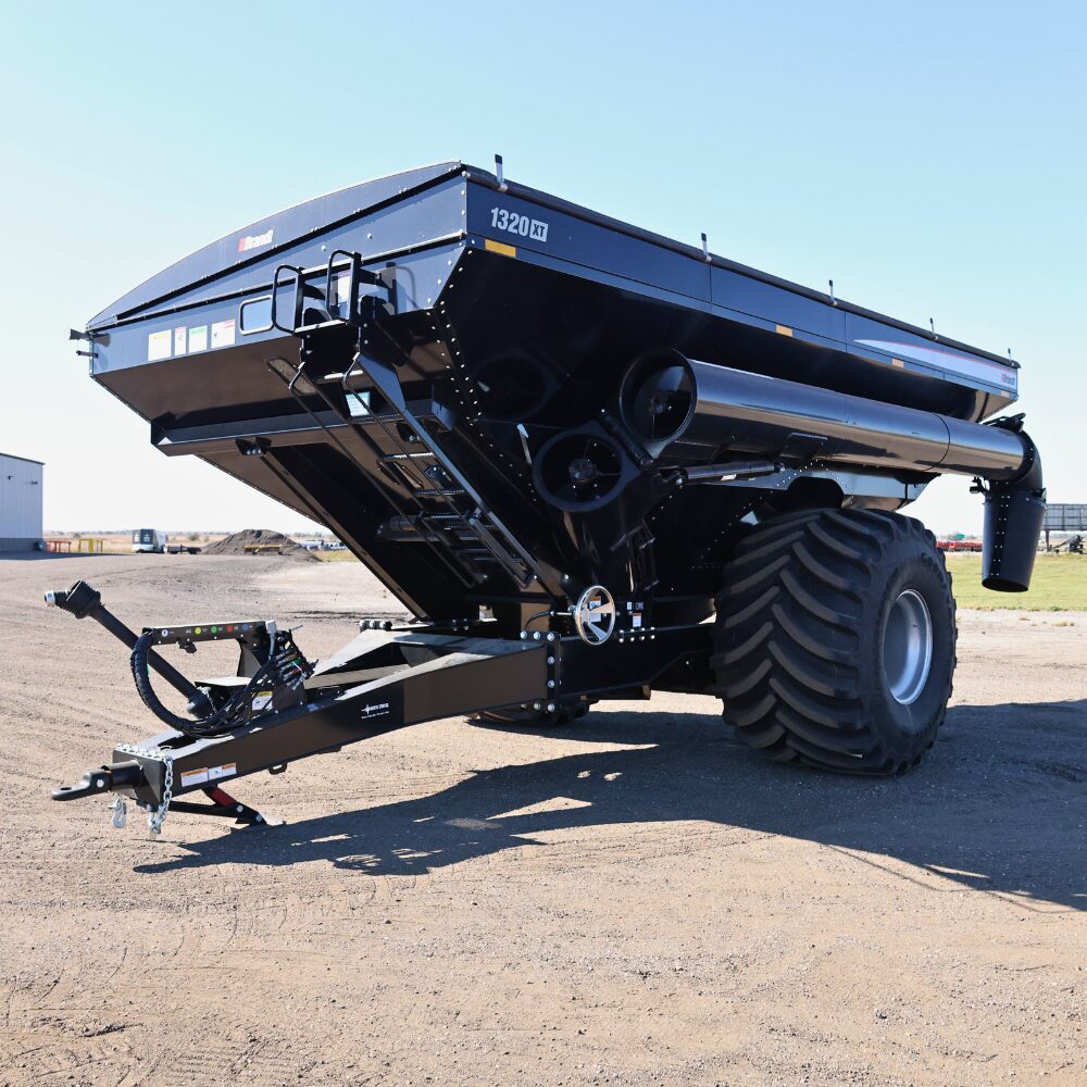 Brandt 1320XT Grain Cart