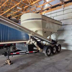2012 Meridian 375DX Seed Tender